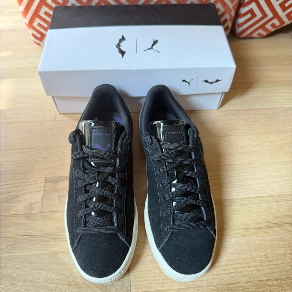 Puma Batman x Womens Suede Classic Catwoman Sneakers in Black & Purple Size 9 - Picture 5 of 8